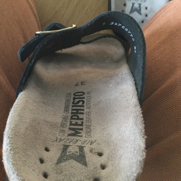 Mephisto Harmony Black Sandals - Picture 10 of 16